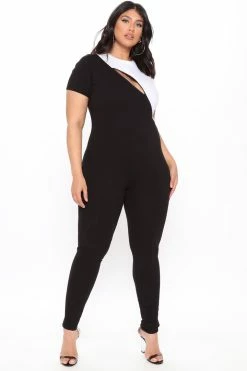Fashion Nova Built In Comfort Color Block Jumpsuit - Black/White Jumpsuits
