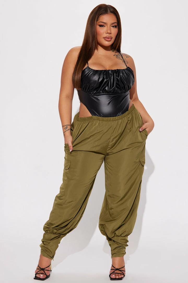 Fashion Nova She's A Ten Cargo Jumpsuit - Black/Green